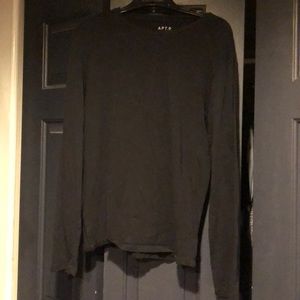 Long sleeve black t